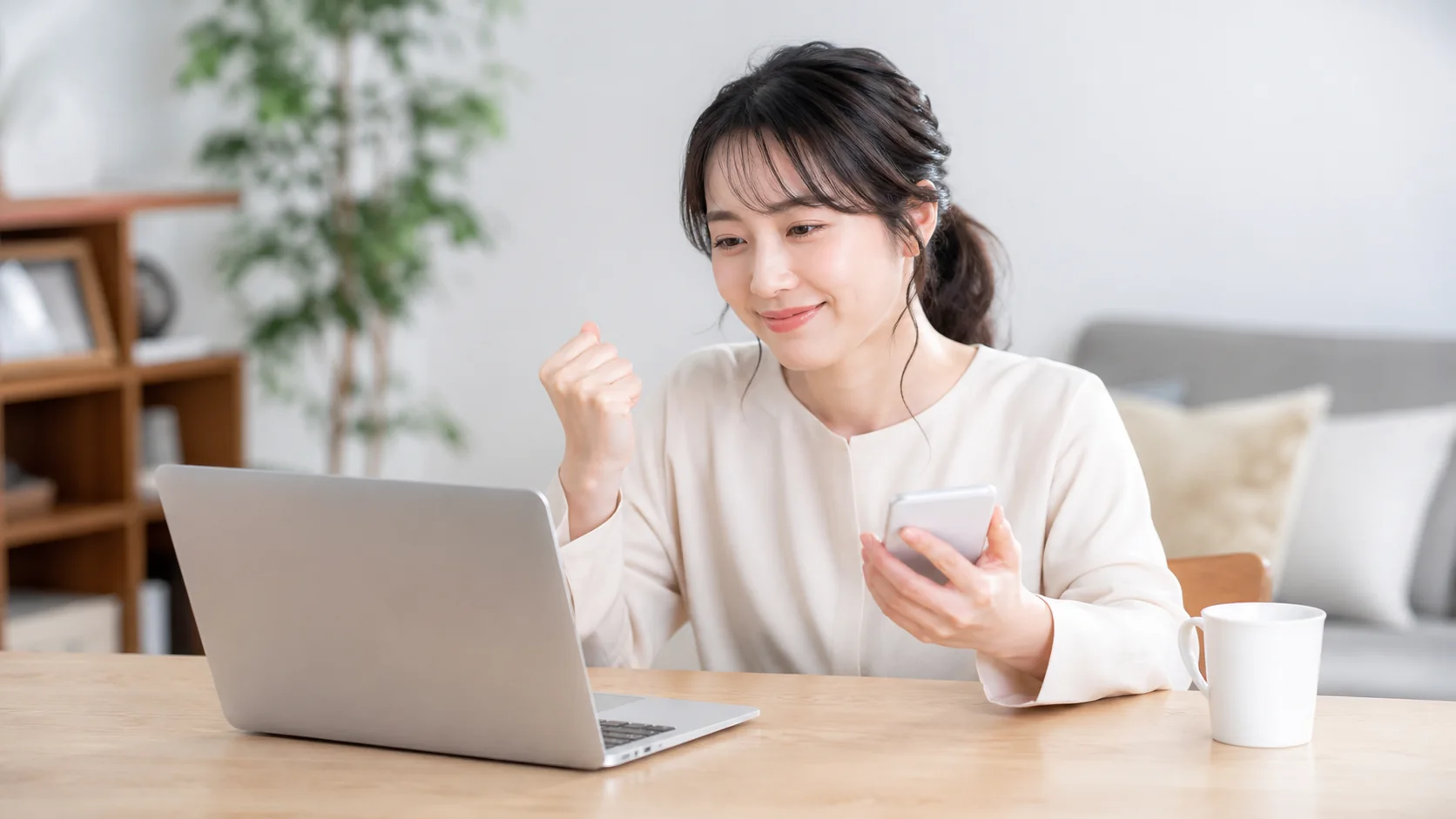 電話番号重複エラーを解決した女性